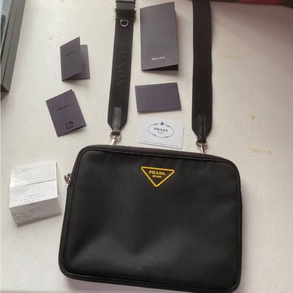 Authentic Prada Messenger Bag - Picture 5 of 6